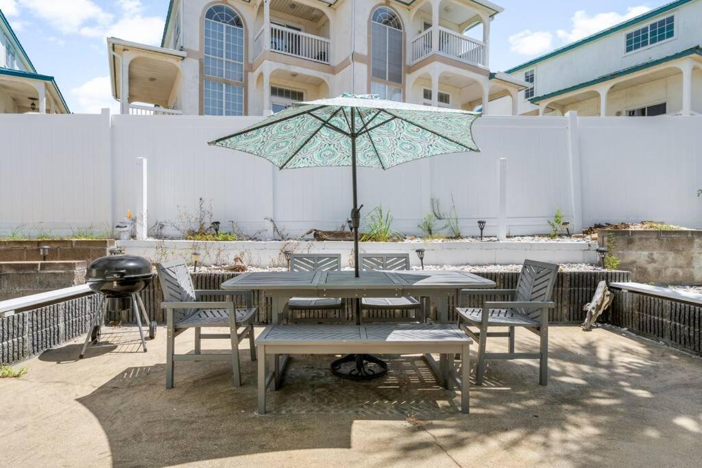 New! Steps To White Sand Beaches! Pool & Grill! 2Br 2Ba 巴拿马城 外观 照片